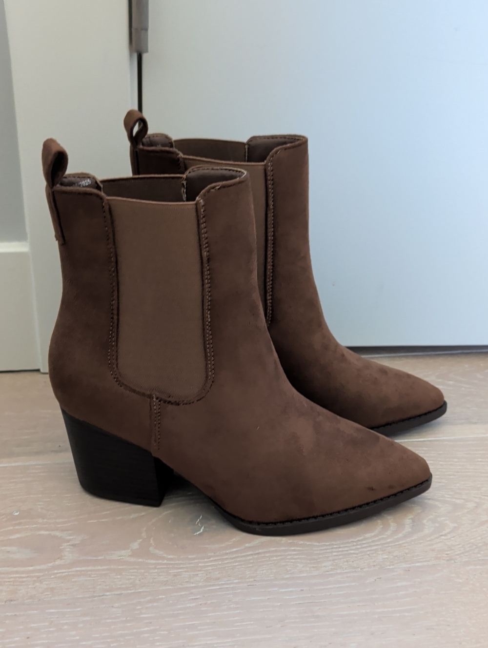 Ardene Brown Pointed Toe Chelsea Ankle Boots